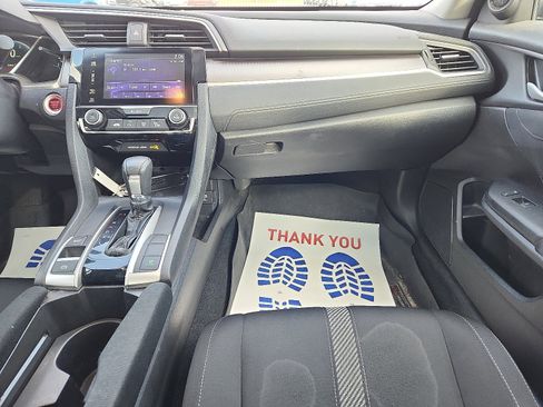 Used 2018 Honda Civic EX image 11