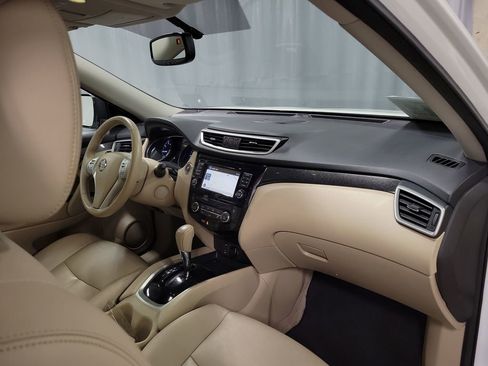 Used 2015 Nissan Rogue SL w/ SL Premium Package image 28