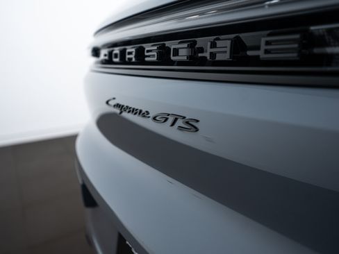 New 2025 Porsche Cayenne GTS image 25