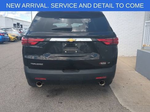 Used 2023 Chevrolet Traverse LT FWD image 6
