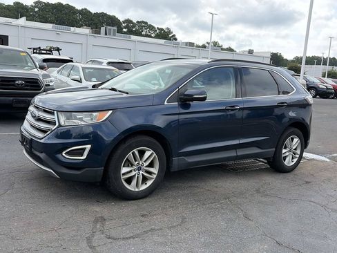 Used 2017 Ford Edge SEL w/ Equipment Group 201A FWD image 3