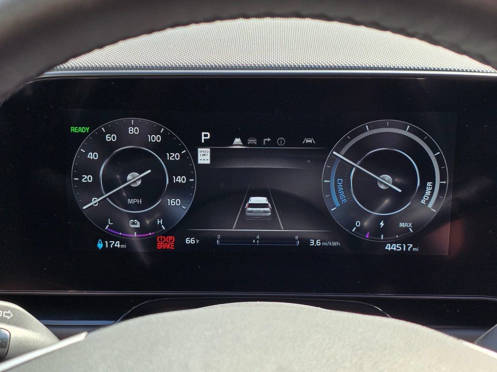 Certified 2023 Kia Niro Wind w/ Wind Preserve Package FWD image 16