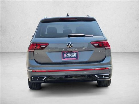 Used 2022 Volkswagen Tiguan SEL R-Line AWD/4WD image 4