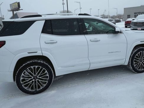 New 2026 GMC Terrain Denali image 9