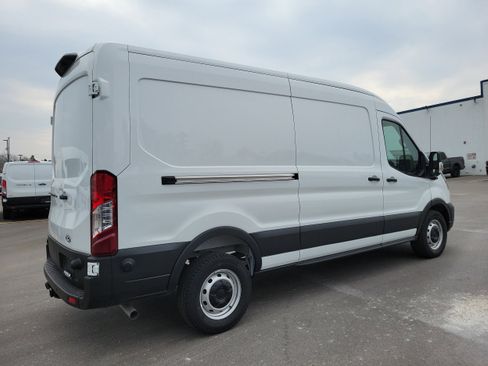 New 2026 Ford Transit 250 148 Medium Roof image 4