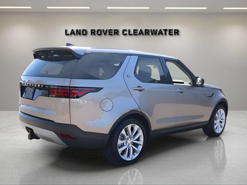 New 2026 Land Rover Discovery S AWD/4WD image 5