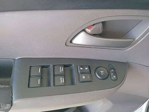 Used 2013 Honda Odyssey LX image 29