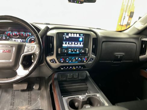 Certified 2018 GMC Sierra 1500 SLT image 22