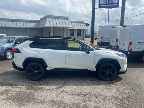 Used 2019 Toyota RAV4 XSE w/ XSE Weather Package AWD/4WD image 7