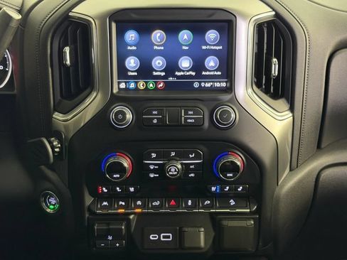 Used 2020 Chevrolet Silverado 1500 LTZ AWD/4WD image 34