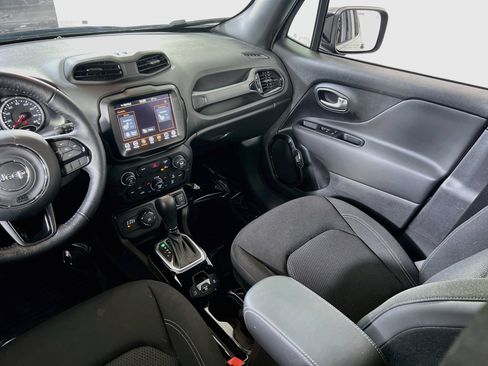 Used 2022 Jeep Renegade Altitude w/ Convenience Group AWD/4WD image 23