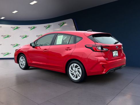 Certified 2025 Subaru Impreza 2.0i image 6