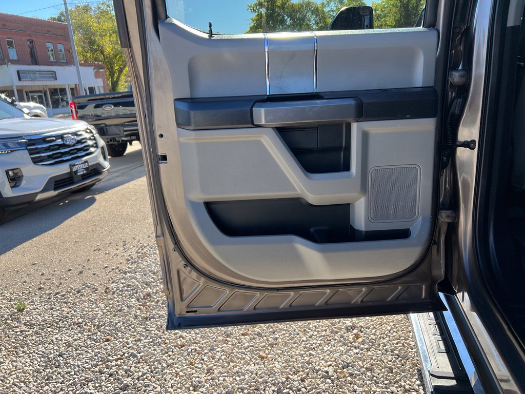 Used 2021 Ford F250 XLT w/ XLT Premium Package AWD/4WD image 15