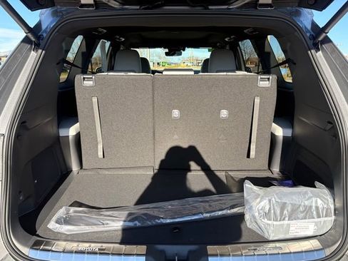 Used 2026 Toyota Grand Highlander AWD Hybrid image 31