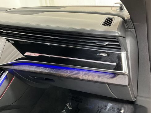 Used 2020 Audi Q8 Prestige w/ Prestige Package AWD/4WD image 17