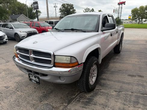 Used 2004 Dodge Dakota SLT w/ PWR Convenience Group AWD/4WD image 4