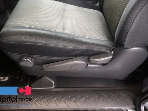 Used 2013 Toyota FJ Cruiser 4WD w/ Trail Teams Special Edition image 12