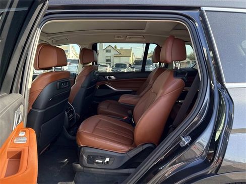 Used 2020 BMW X7 xDrive40i w/ Premium Package image 13