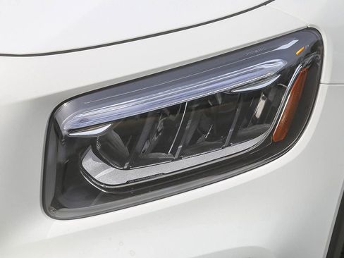 New 2026 Mercedes-Benz GLB 250 4MATIC image 7