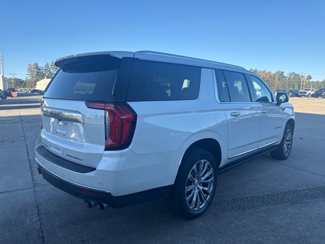 Used 2022 GMC Yukon XL Denali AWD/4WD image 5