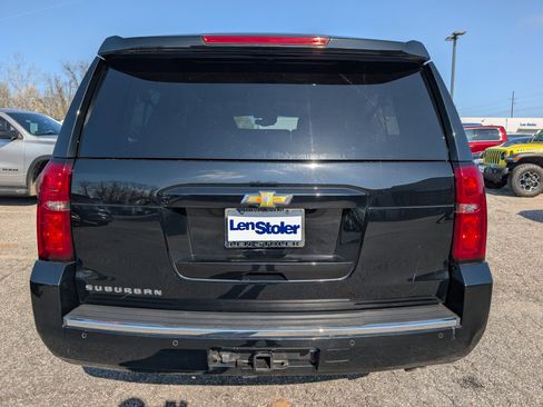 Used 2016 Chevrolet Suburban LTZ image 4