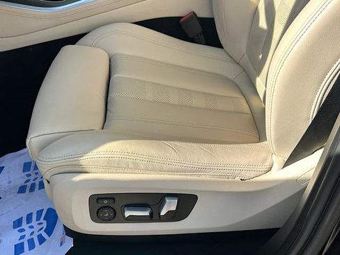 Certified 2022 BMW X5 xDrive40i w/ Premium Package image 16