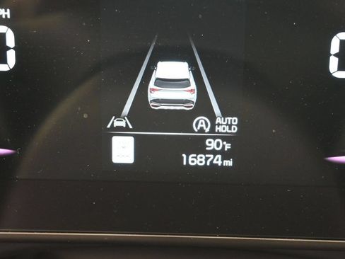 Used 2025 Kia Sportage EX FWD image 32