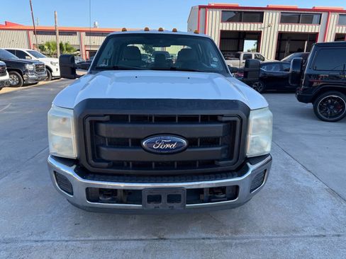 Used 2015 Ford F250 XL w/ XL Value Package image 2