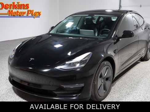 Used 2022 Tesla Model 3 Long Range AWD/4WD image 1