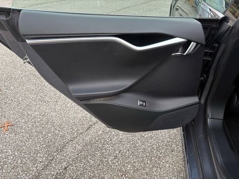 Used 2016 Tesla Model S 75D image 18