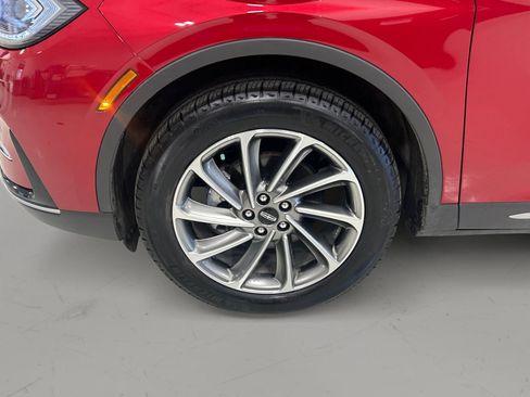 Used 2024 Lincoln Corsair FWD w/ Equipment Group 101A image 9