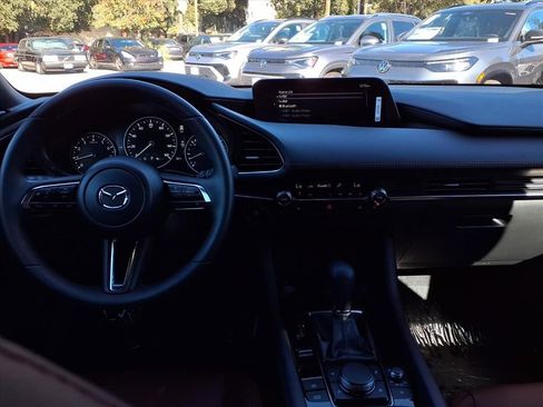 Certified 2025 MAZDA MAZDA3 Carbon image 21