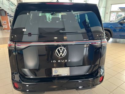 New 2025 Volkswagen ID. Buzz Pro S