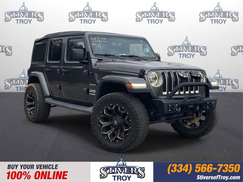 Used 2018 Jeep Wrangler Unlimited Sahara image 1