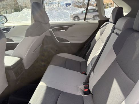 Used 2025 Toyota RAV4 XLE w/ Convenience Package image 23