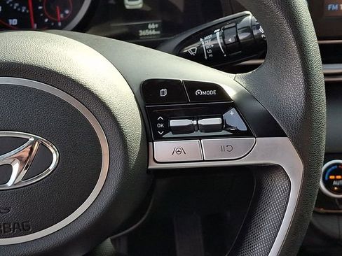 Used 2023 Hyundai Elantra SEL image 23