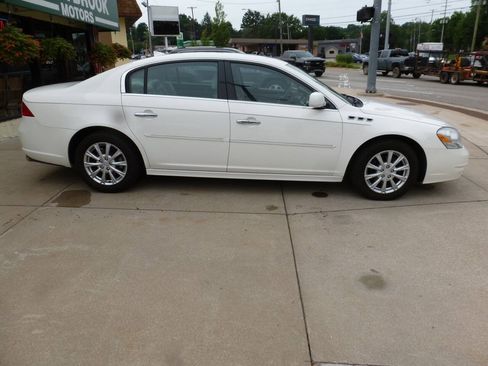 Used 2011 Buick Lucerne CX FWD image 5
