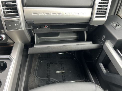 Used 2017 Ford F350 Platinum w/ FX4 4x4 Off Road Package image 34