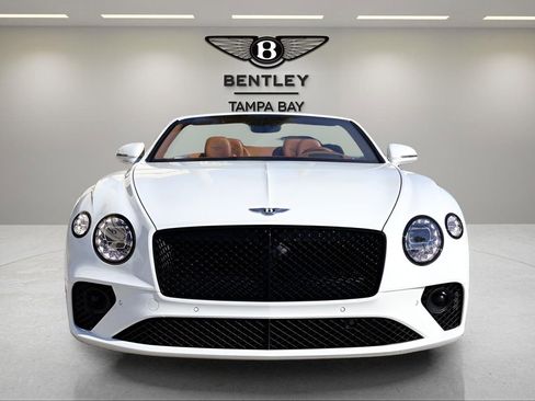 Certified 2024 Bentley Continental GT image 9