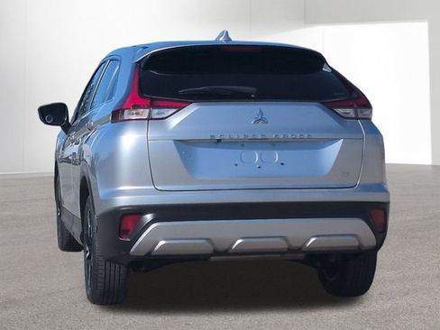 Used 2023 Mitsubishi Eclipse Cross SE image 8