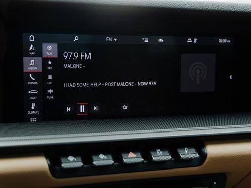 Used 2020 Porsche 911 Carrera RWD image 23