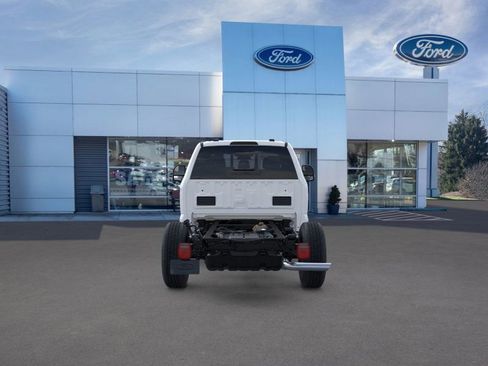 New 2025 Ford F350 XL w/ XL Chrome Package image 5