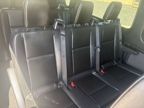 Used 2025 Mercedes-Benz Sprinter 2500 image 32