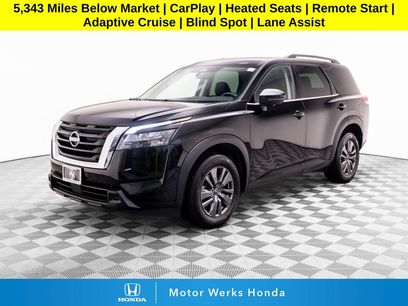 Used 2024 Nissan Pathfinder SV