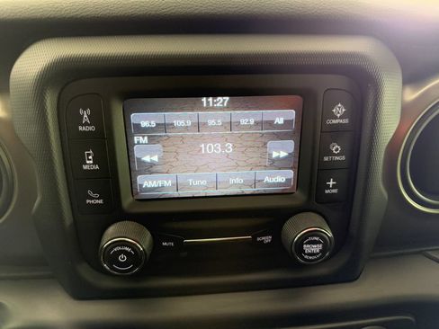 Used 2019 Jeep Wrangler Unlimited Sport S AWD/4WD image 27
