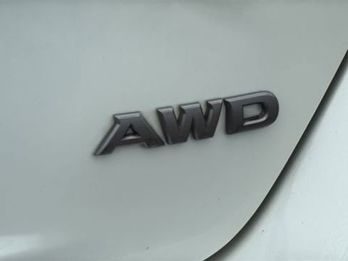 Used 2024 Nissan Altima 2.5 SL AWD/4WD image 18