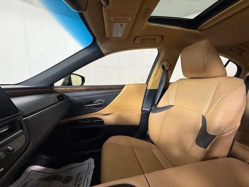 Used 2022 Lexus ES 350 w/ Premium Package FWD image 18