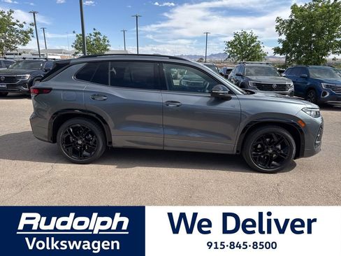 New 2026 Volkswagen Tiguan SE R-Line FWD image 6