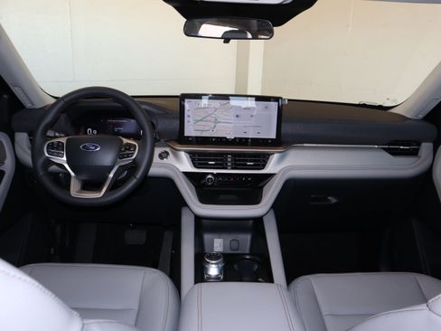 New 2026 Ford Explorer Active w/ Active Comfort Package image 25