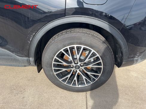 New 2024 Ford Escape SE w/ PHEV Premium Package image 43